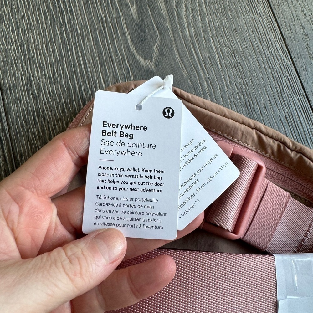 Lululemon Everywhere Belt Bag in Pink Clay/Pink Pastel - Picture 8 of 11
